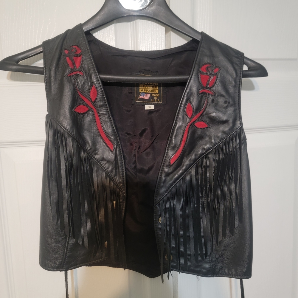 Stylish Vintage Black Leather Vest with Red Embroidery